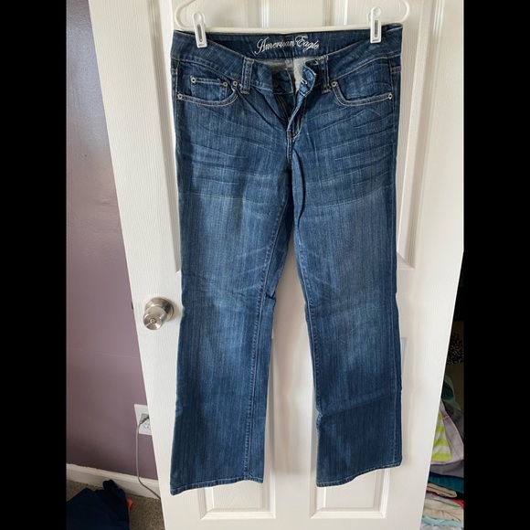 American Eagle Favorite Boyfriend Jeans 